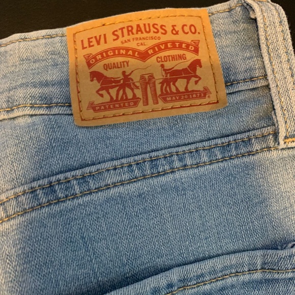 Levi’s Jeans - Picture 5 of 5